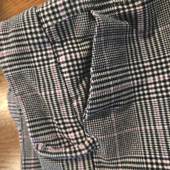 Old Navy Black and White Plaid Women's Skinny Pants - Picture 8 of 9